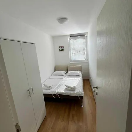 Ajlin2 Apartament *